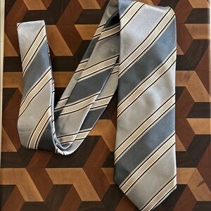 Sean John Gray and Tan Classic Tie